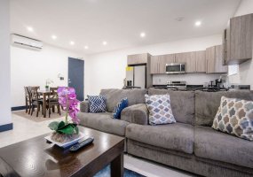 7926 Broadway St, San Antonio, Texas 78209, 1 Bedroom Bedrooms, ,1 BathroomBathrooms,Apartment,For Rent,7926 Broadway St,1890-1,1309
