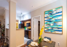 10 Oak Court, Houston, Texas 77006, 1 Bedroom Bedrooms, ,1 BathroomBathrooms,Apartment,For Rent,10 Oak Court,2145-B,1316