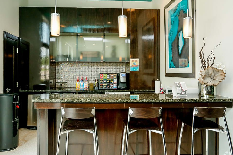 https://reolti.com/wp-content/uploads/WPL/562/img_05_three-thousand-sage-houston-tx-kitchen.jpg